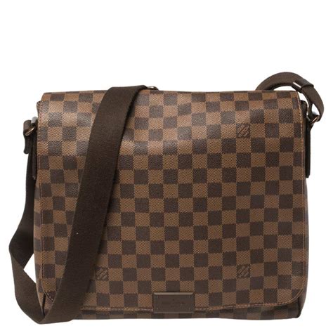 louis vuitton district mm damier|Louis Vuitton damier monogram.